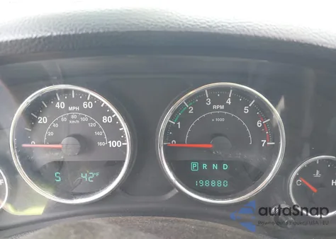 2011 Jeep Wrangler Unlimited Sport z USA, uszkodzony, nr VIN 1J4BA3H1XBL504202